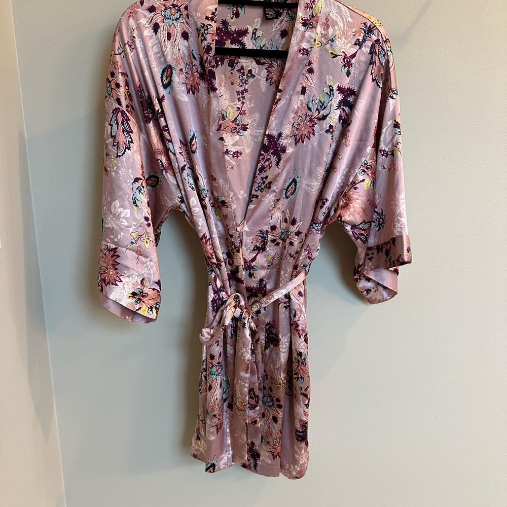 Victoria's Secret Blush Floral Satin Robe